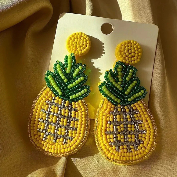 Pineapple Yellow Beaded Earrings - Picture 5 of 7